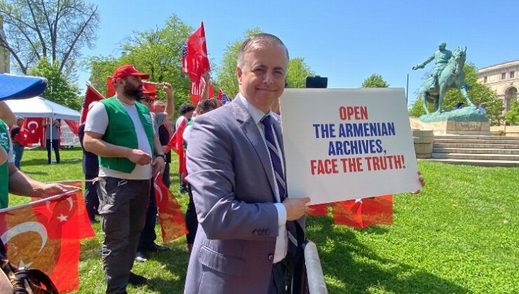 Washington’da sözde Ermeni Soykırımı iddialarına karşı mehter marşı ile cevap