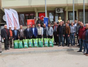 Bursa Mudanya’da silajlık mısır tohumu desteği